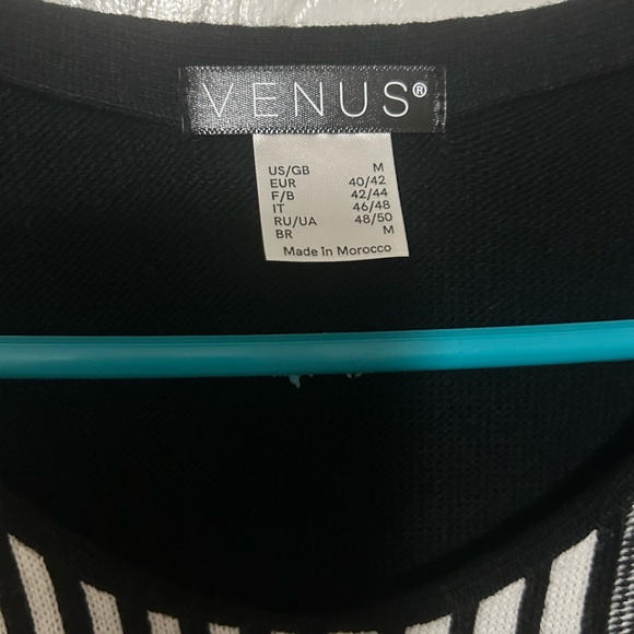 Black and white pattern dress - Picture 3 of 3